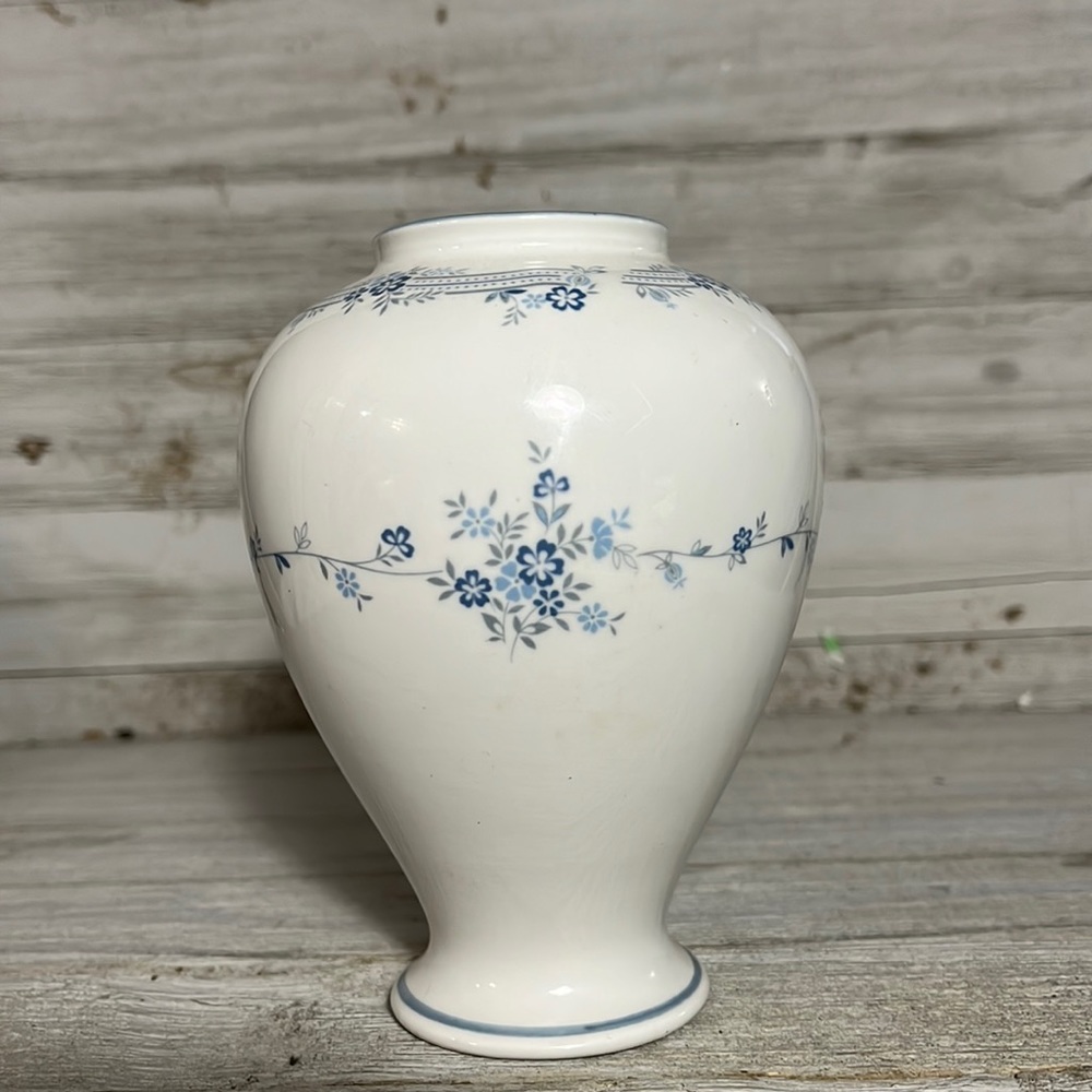 Nortake 5” vase